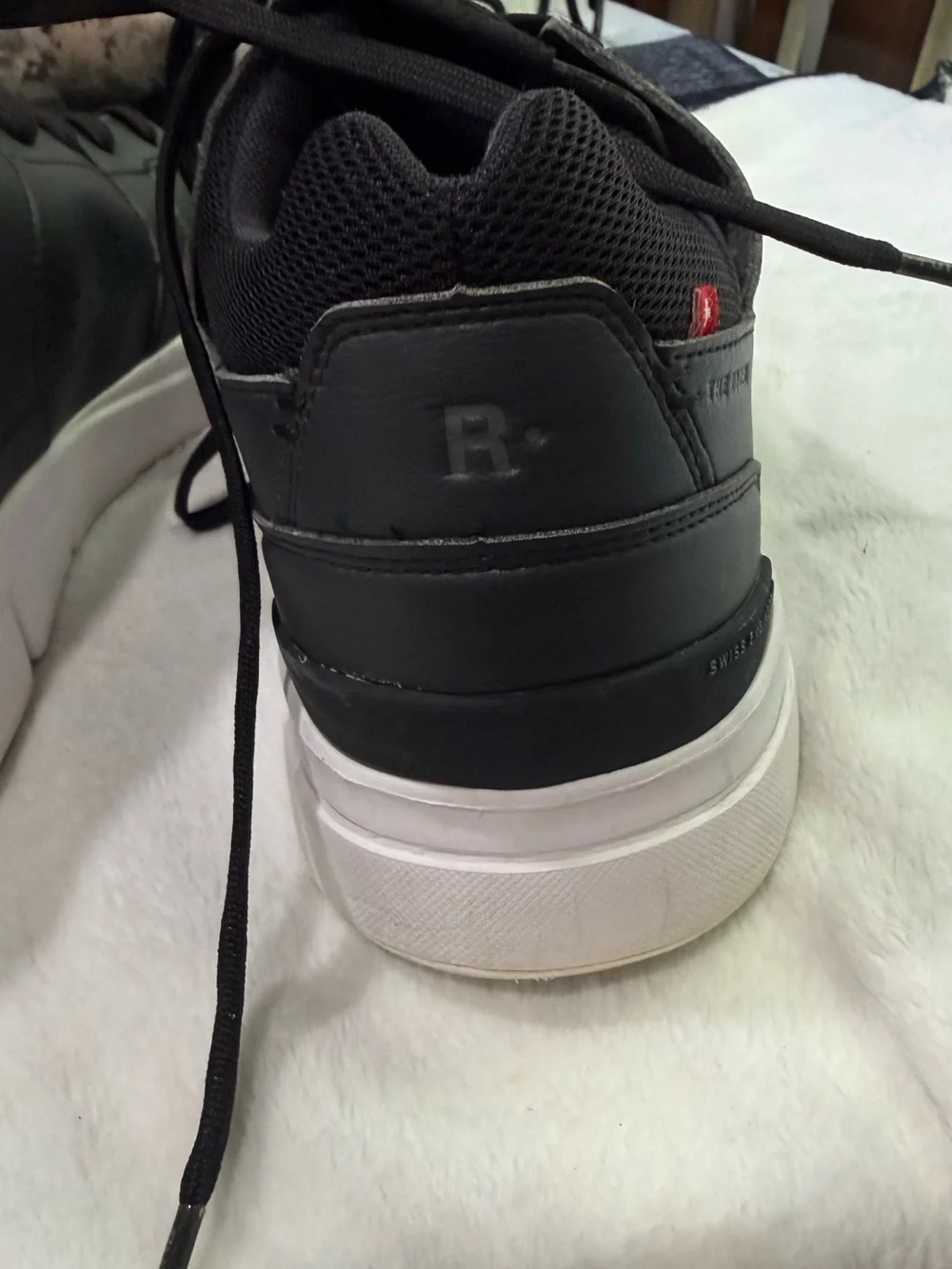 On Running Men's Low-Top Sneakers in Black and White